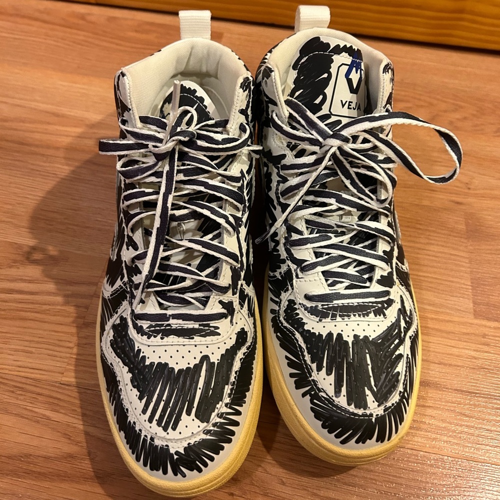 Veja x Marni Leather Sneakers
